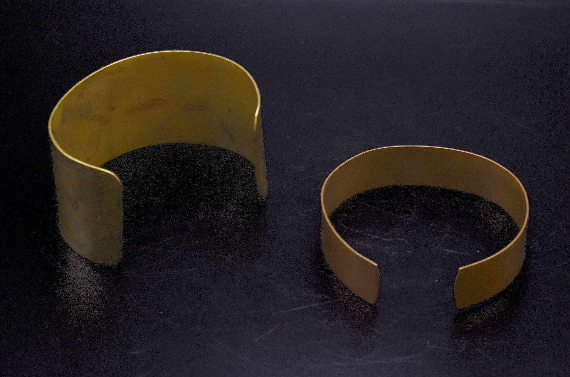 Vintage Set of a Copper and a Brass Cuff Bracelet