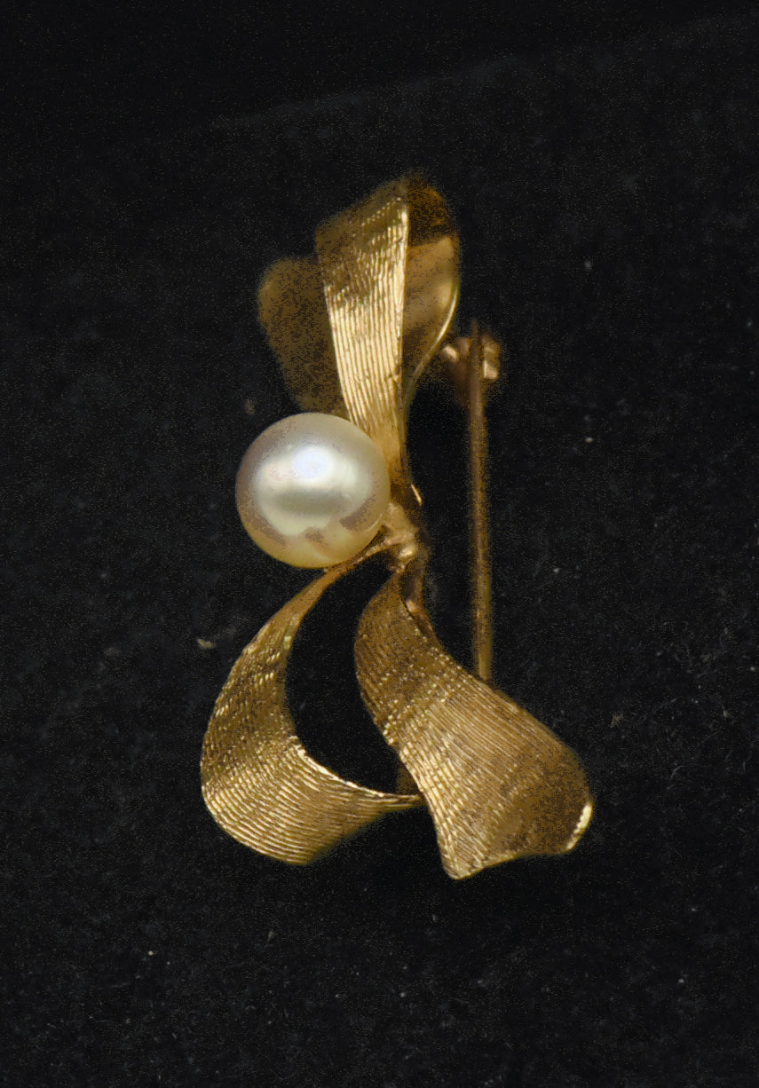 Vintage Handmade 14K Gold and Cultured Pearl Bow Brooch