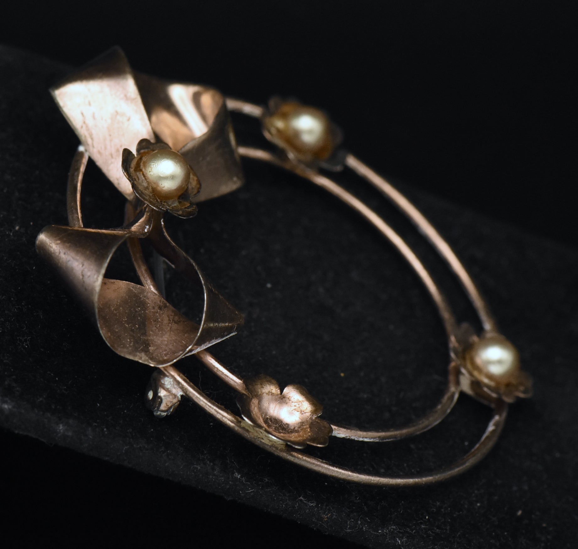Vintage Sterling Silver Copper Tone Faux Pearl Wreath Brooch