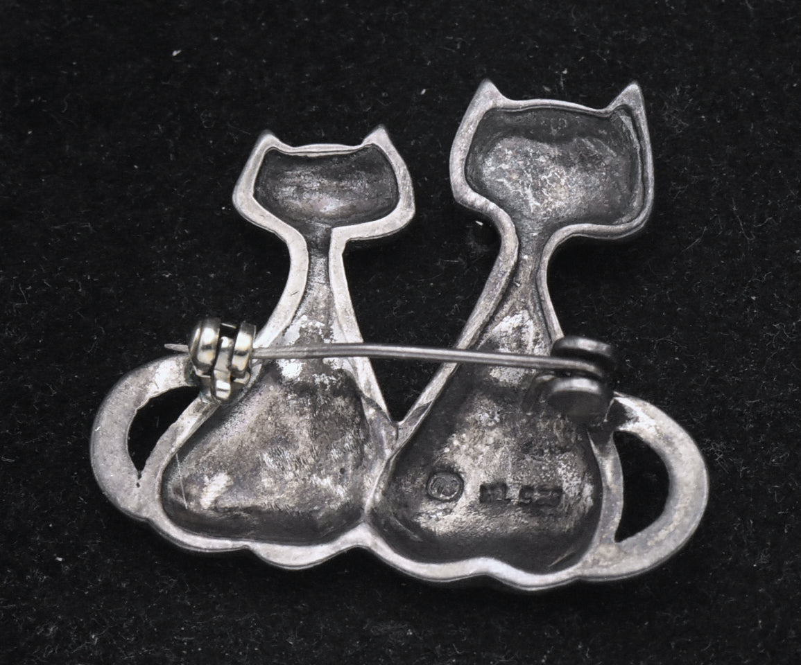 Vintage Sterling Silver and Marcasite Cats Brooch