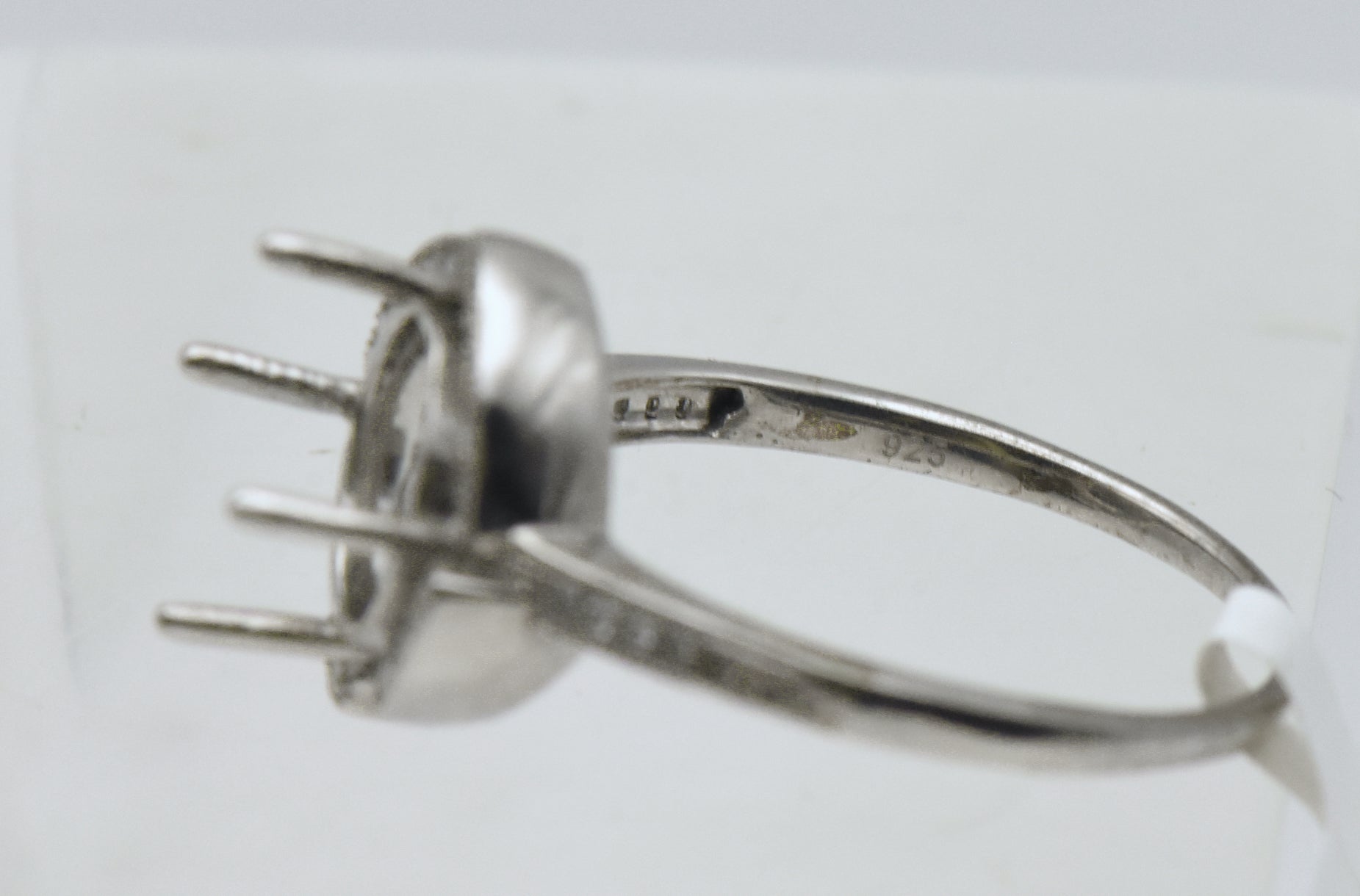 NOS Sterling Silver Diamonds 9mm Round Semi-Mount Ring - Size 9