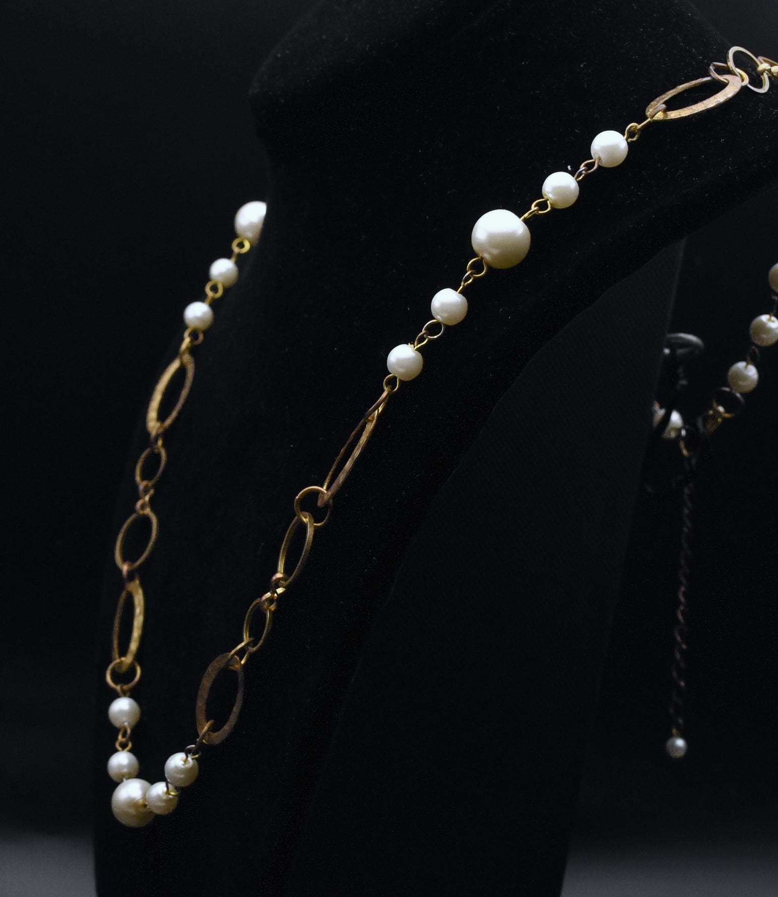 Vintage Gold Tone Metal and Faux Pearl Chain Link Necklace - 28"