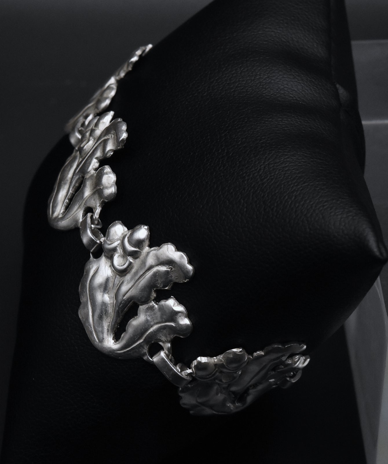 Vintage Sterling Silver Oak Leaves and Acorns Link Bracelet - 7.125"