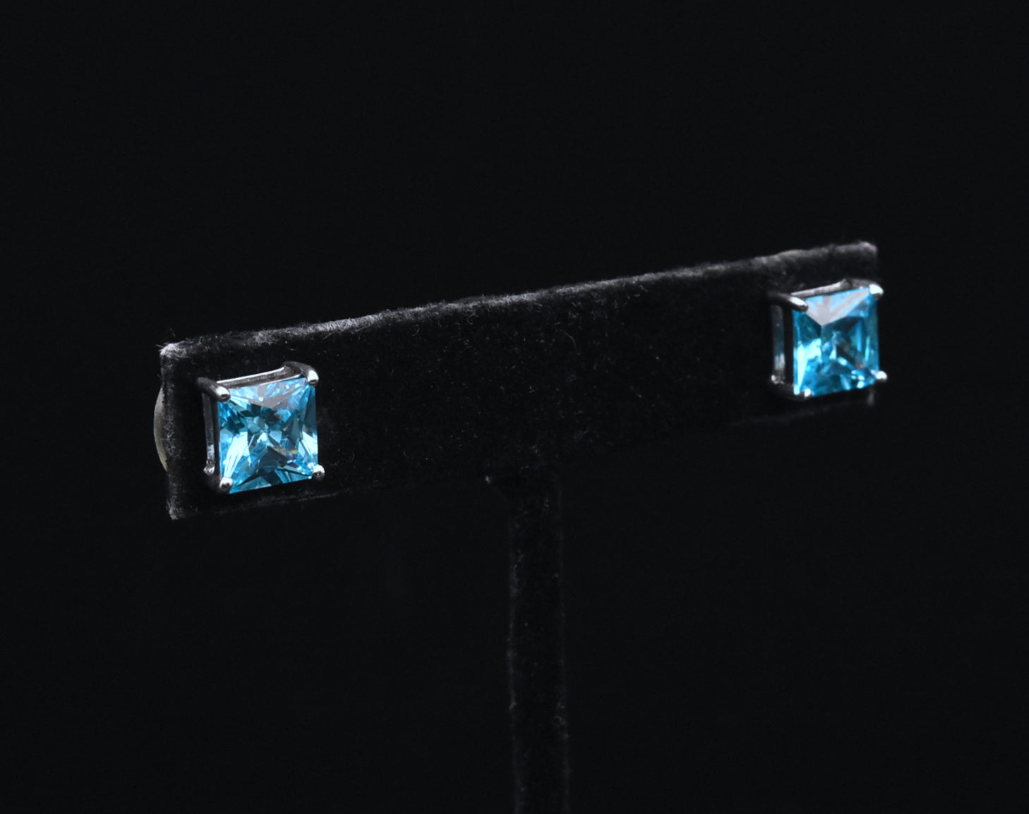 Vintage Sterling Silver Blue Rhinestone Stud Earrings