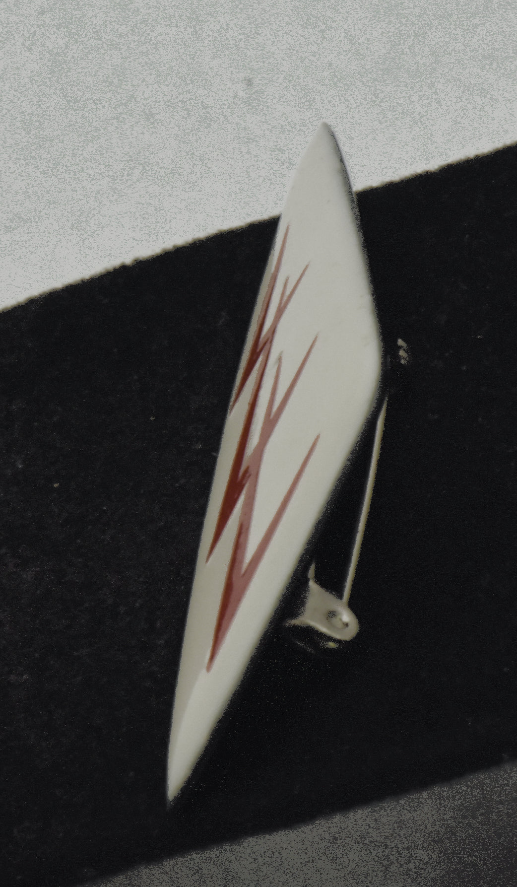 Vintage MCM Design Danish Plastic Brooch