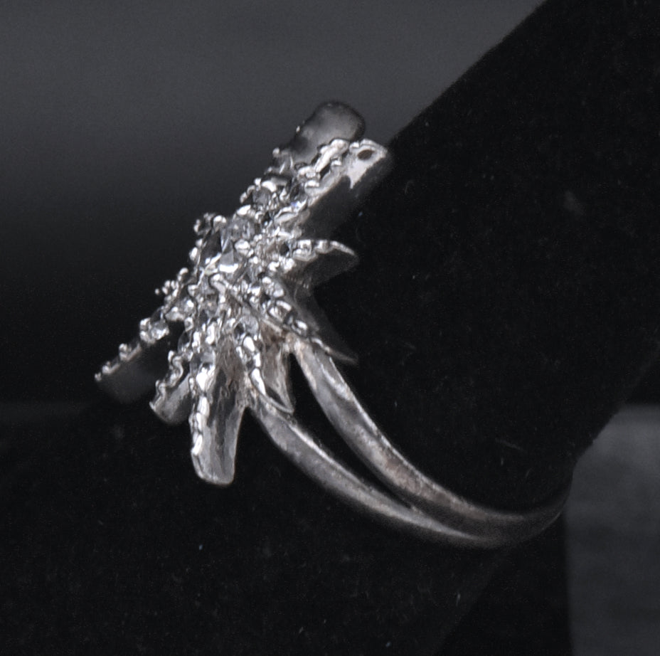 Sterling Silver Starburst Design Cubic Zirconia Ring - Size 6.25
