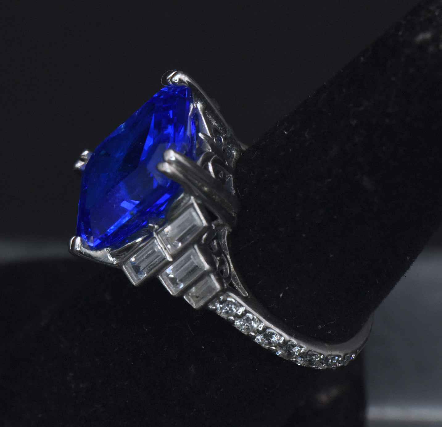 Vintage Synthetic Blue Spinel and CZ Sterling Silver Ring - Size 6.25