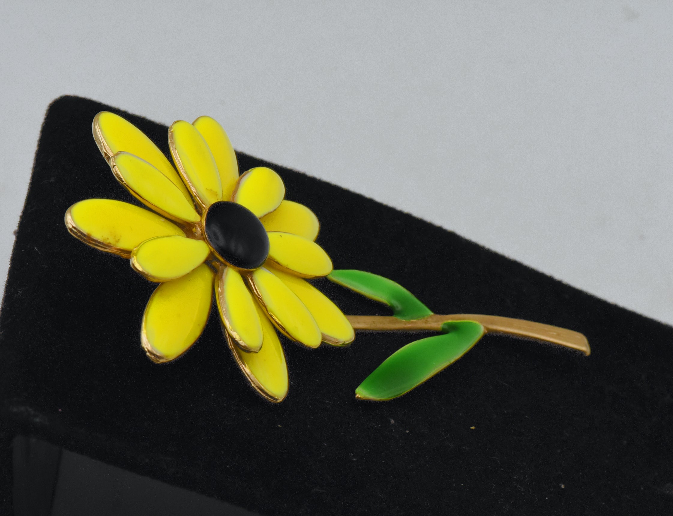 Vintage Gold Tone Yellow Enamel Flower Brooch