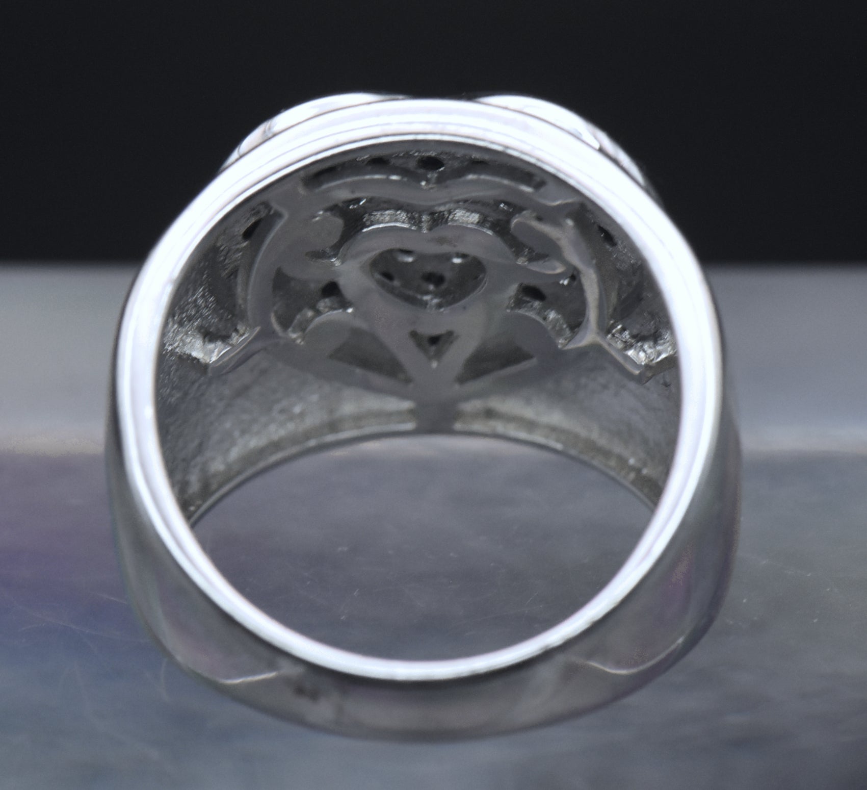 Yours by Loren - Vintage Sapphires Sterling Silver Heart Ring - Size 8