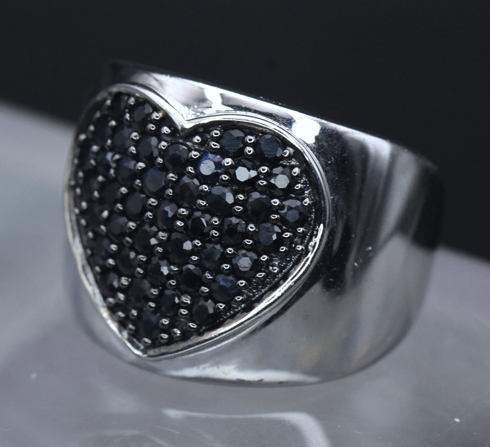 Yours by Loren - Vintage Sapphires Sterling Silver Heart Ring - Size 8