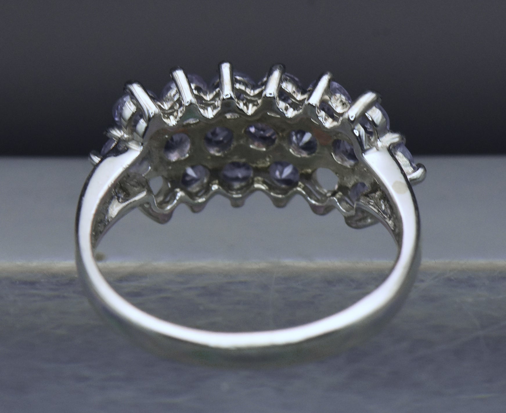 Clyde Duneier - Vintage 10K White Gold Tanzanite Ring - Size 8.75 MISSING STONES