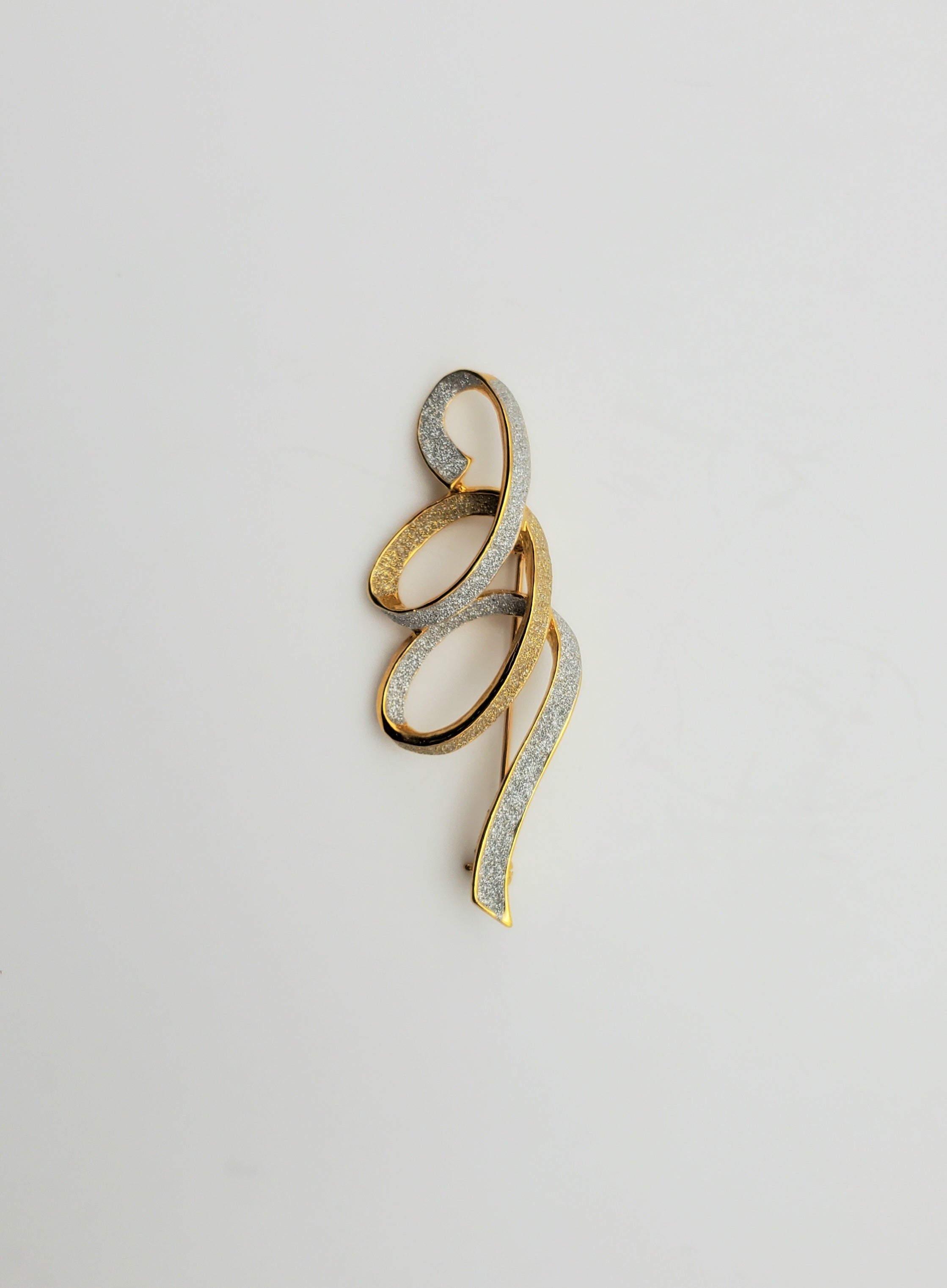 Vintage Gold Tone Glittery Twisted Ribbon Brooch