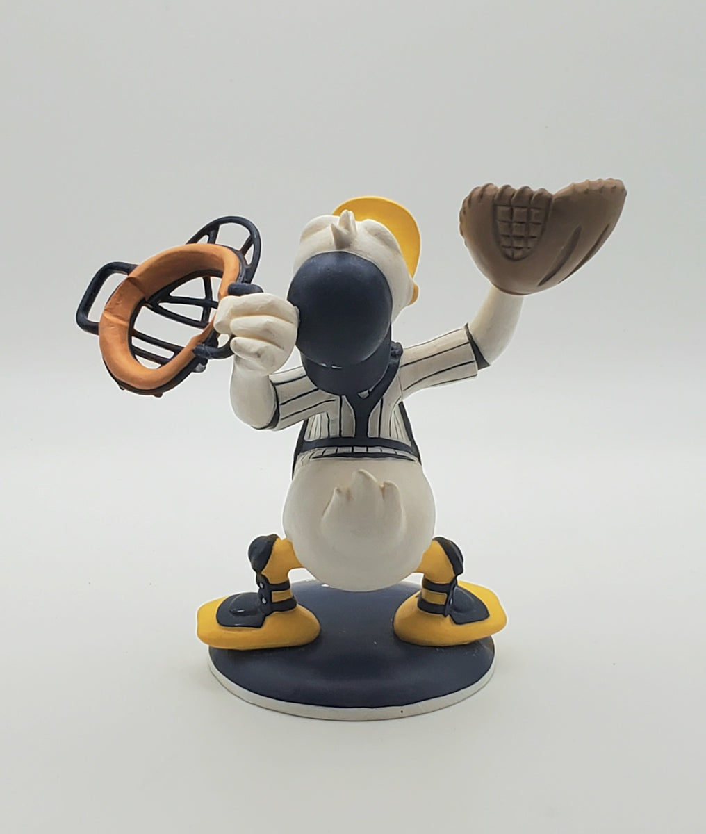 Danbury Mint - Mickey Mouse New York Yankees Pitcher Figurine – Home Again  Vintage