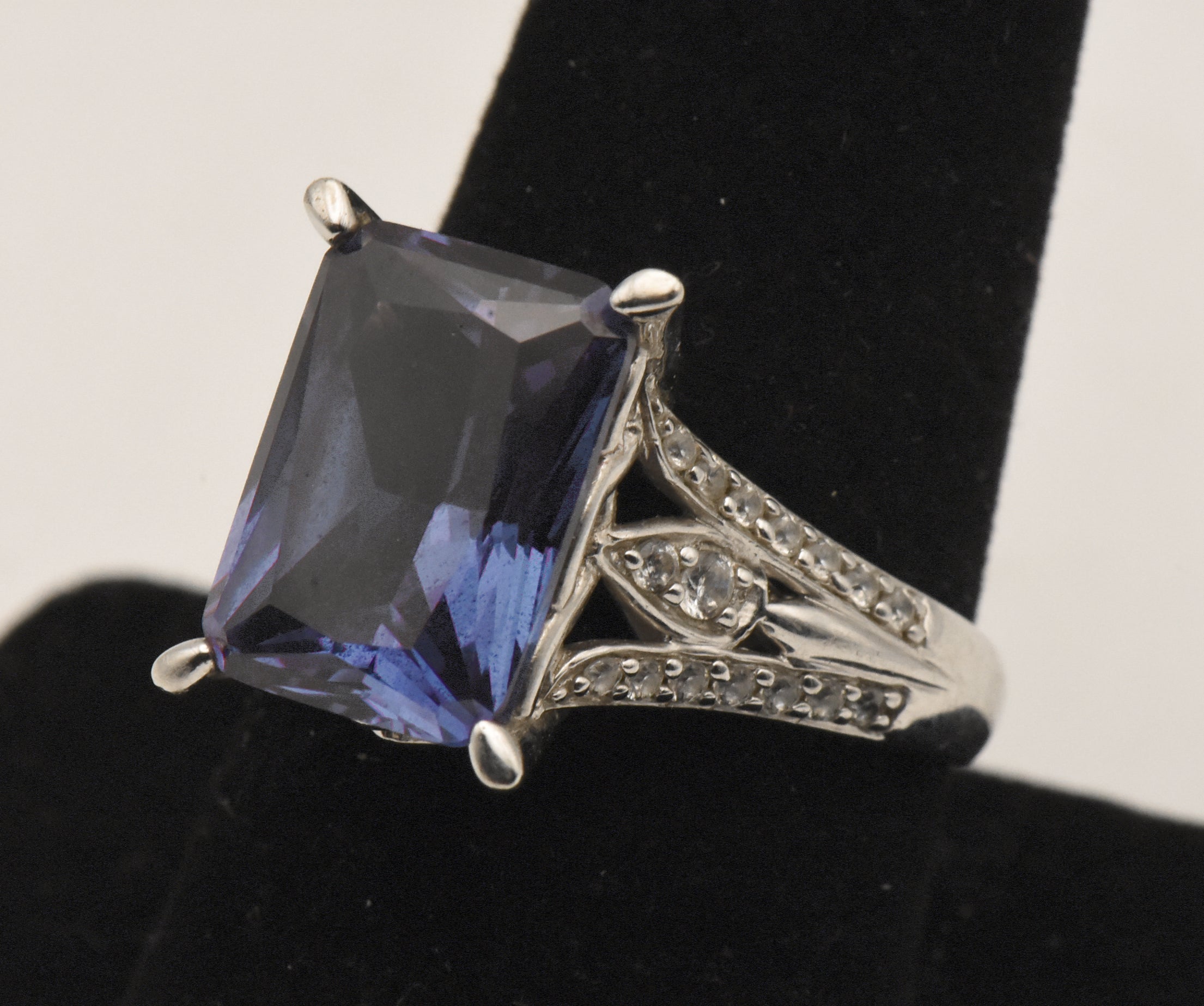 Vintage Sterling Silver Synthetic Color Change Sapphire Ring - Size 9