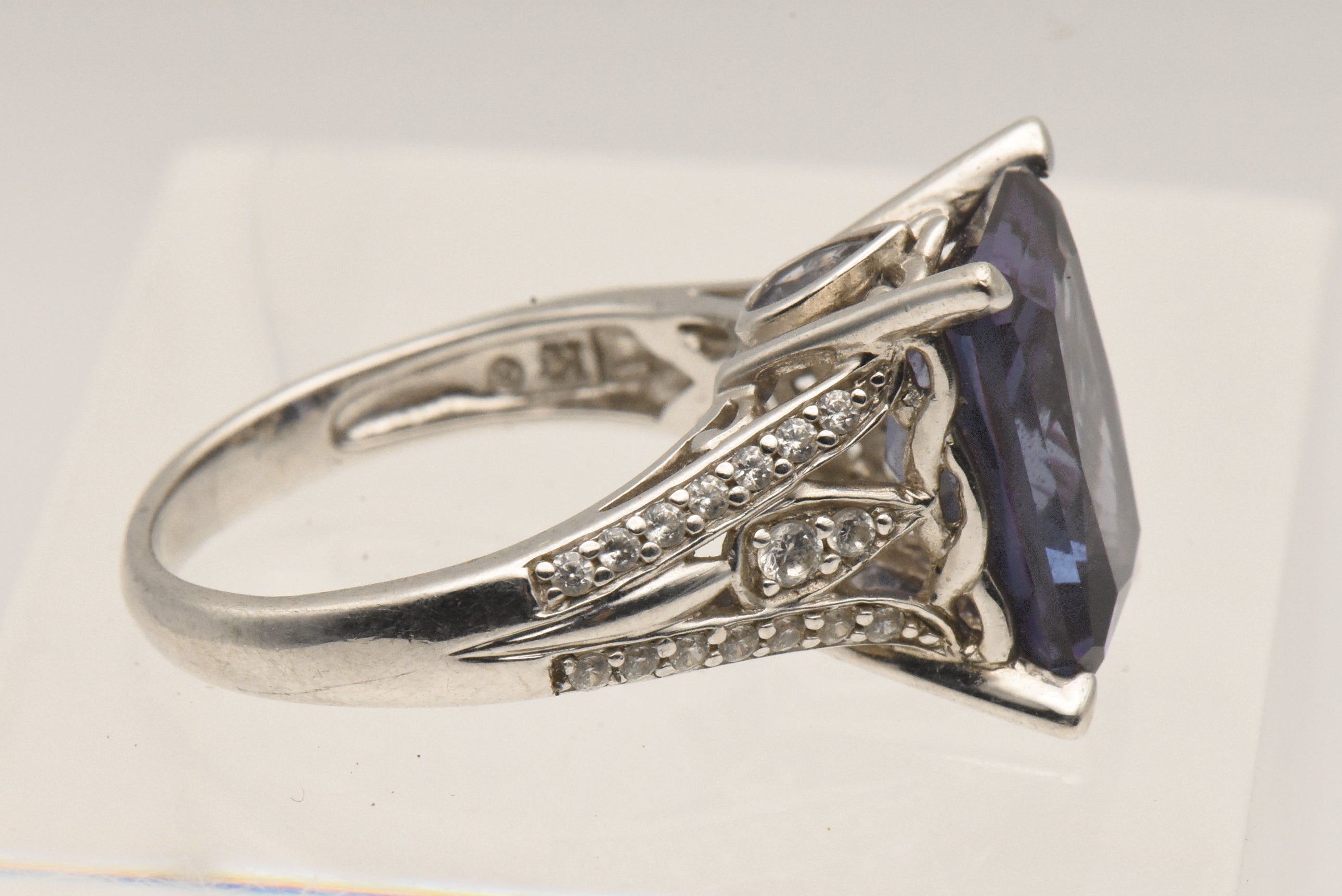 Vintage Sterling Silver Synthetic Color Change Sapphire Ring - Size 9