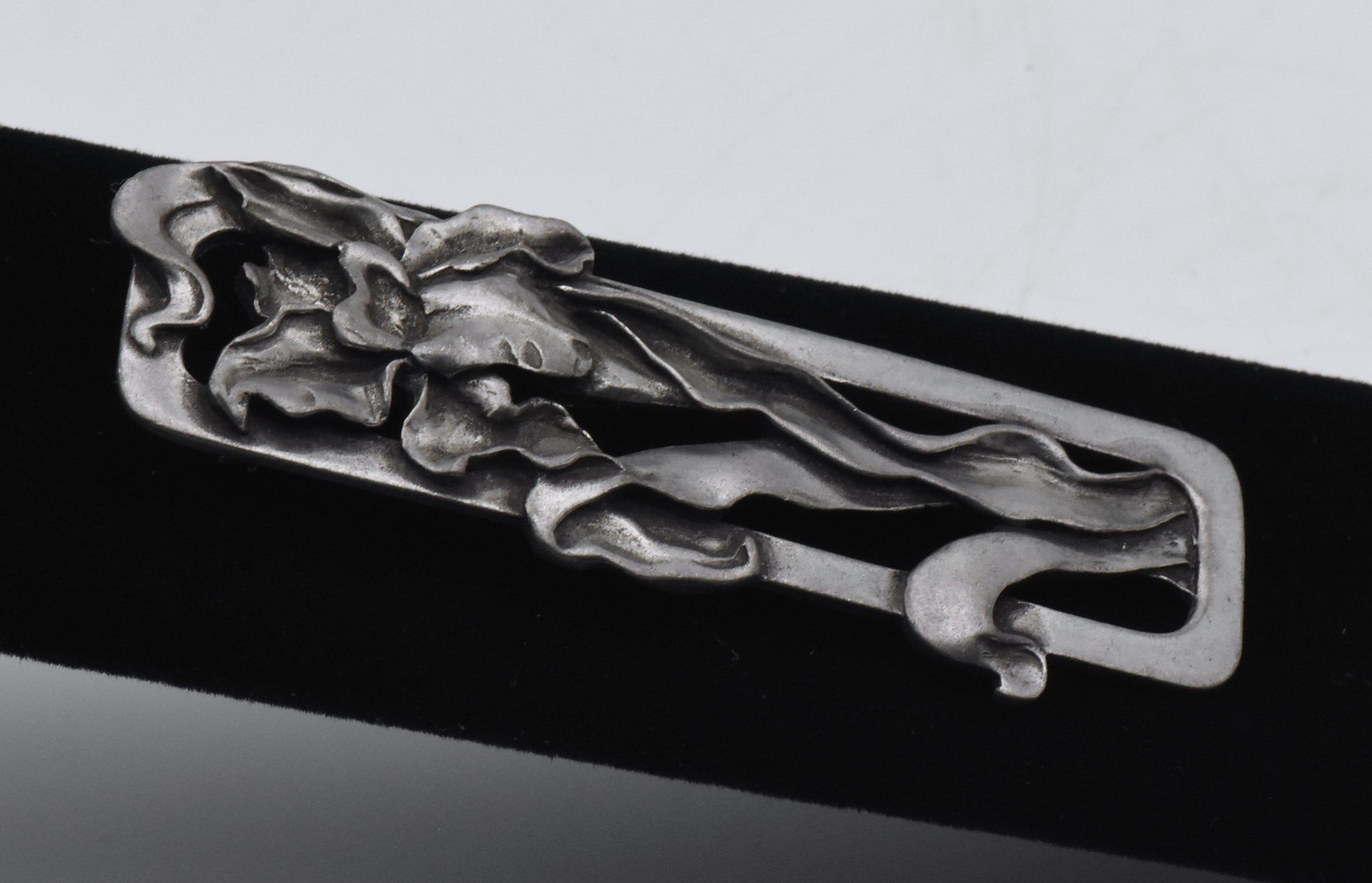 Seagull Pewter - Vintage Pewter Iris Flower Brooch