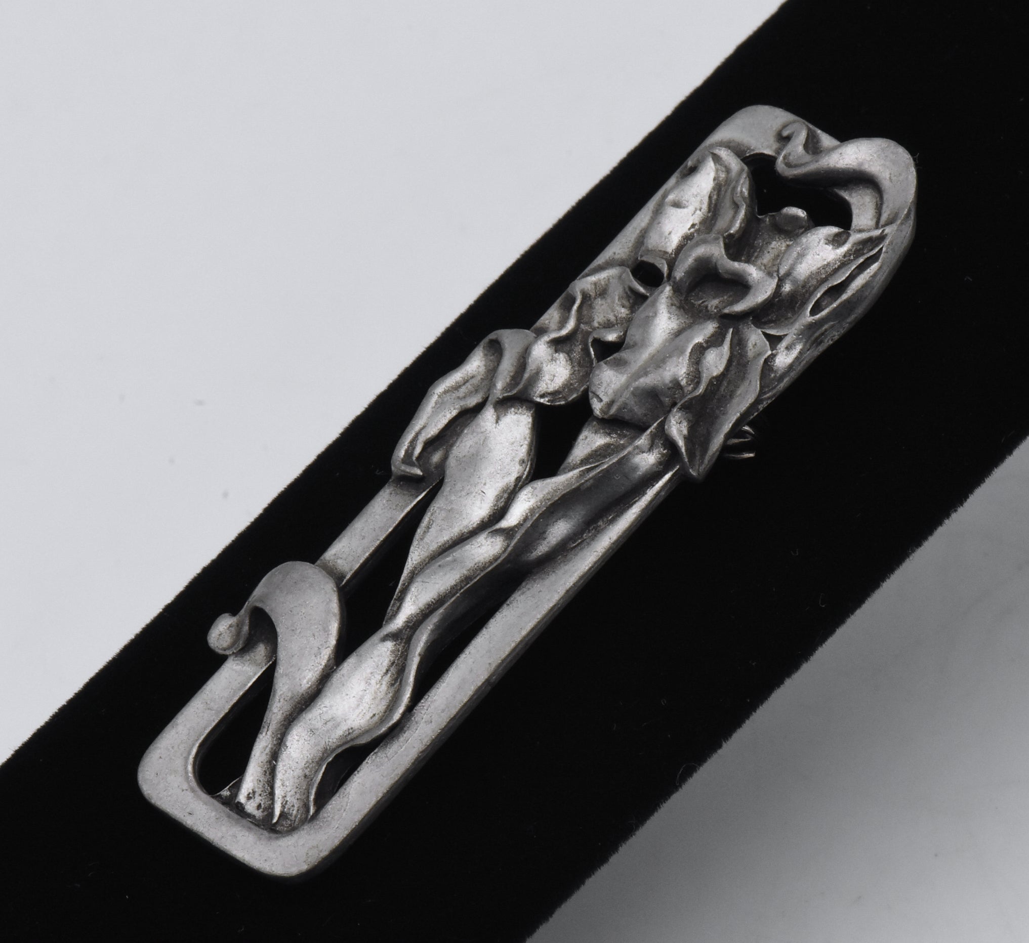 Seagull Pewter - Vintage Pewter Iris Flower Brooch