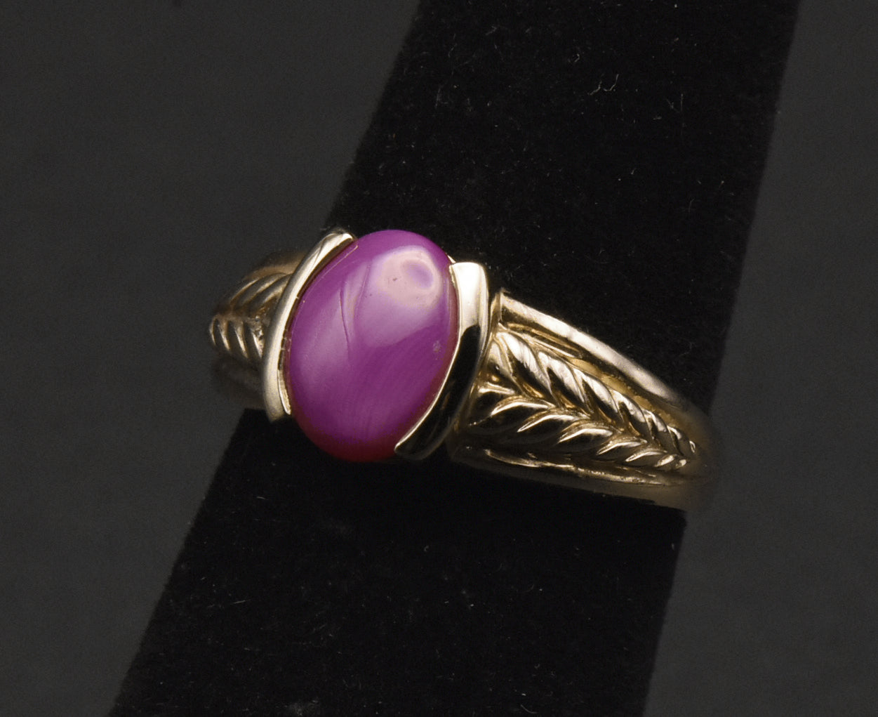 Vintage Synthetic Star Ruby Gold Tone Sterling Silver Ring - Size 5.75