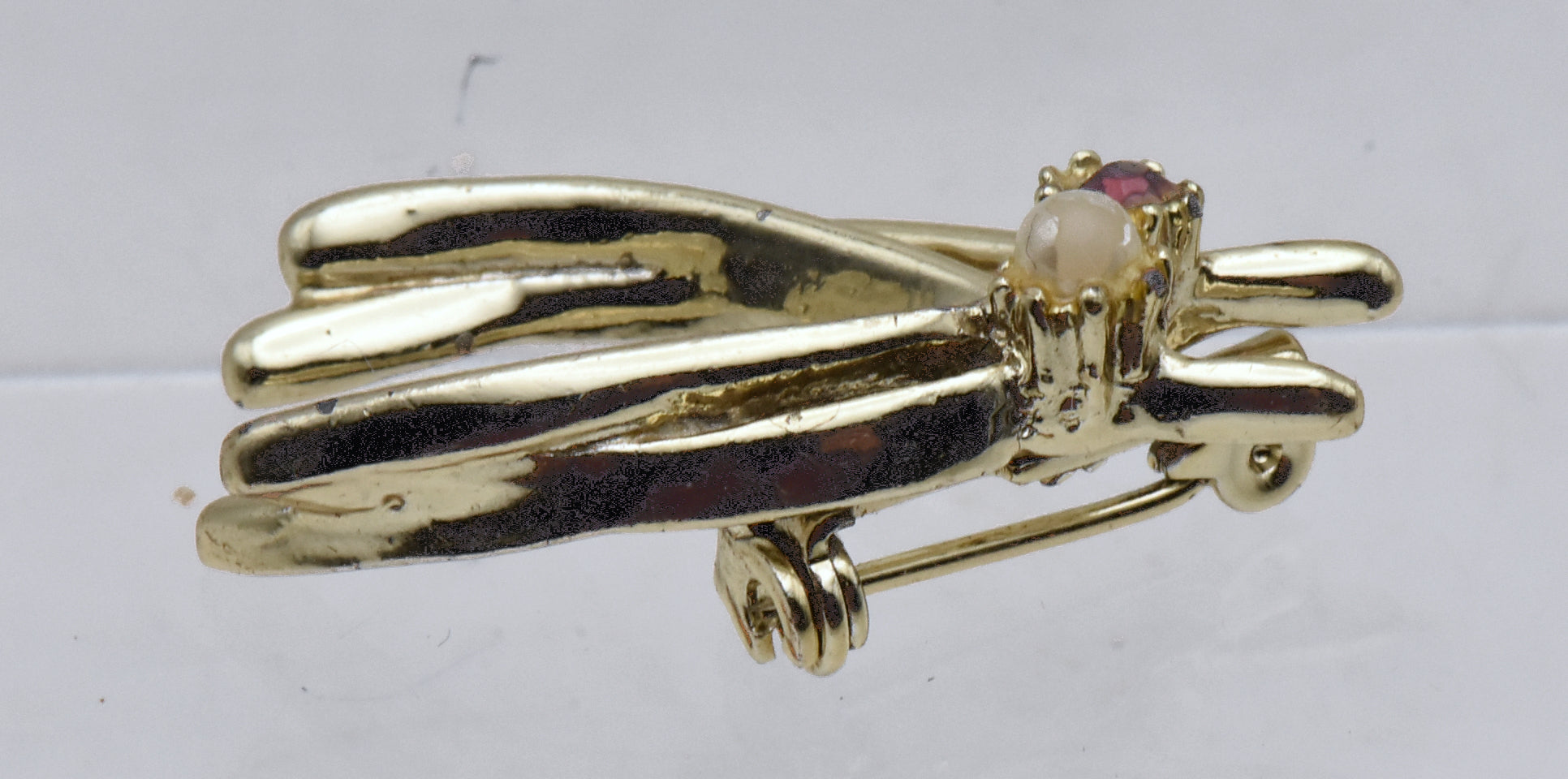 Vintage Gold Tone Double Wishbone Brooch