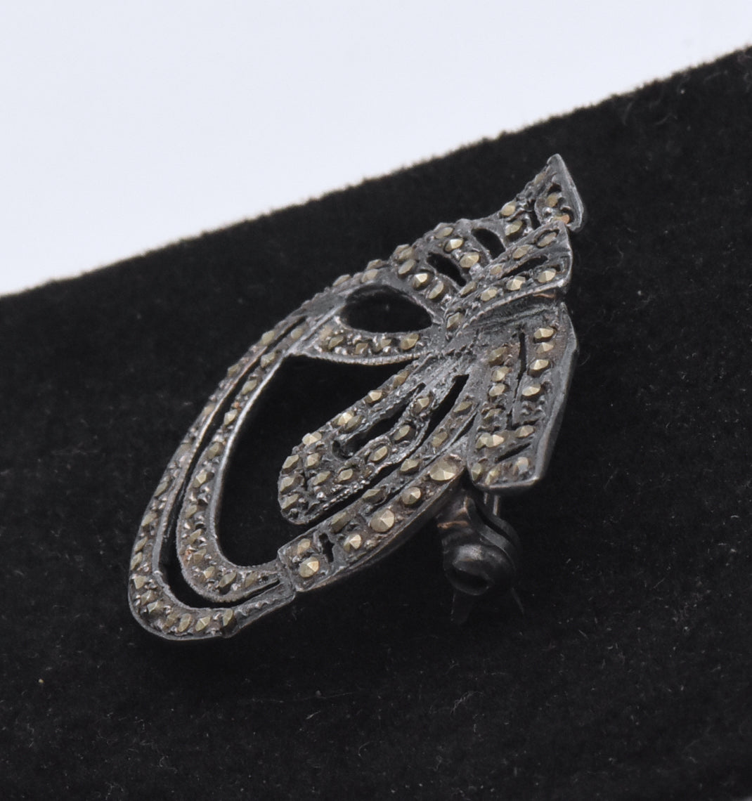 Vintage Sterling Silver and Marcasite Ribbon Wreath Brooch
