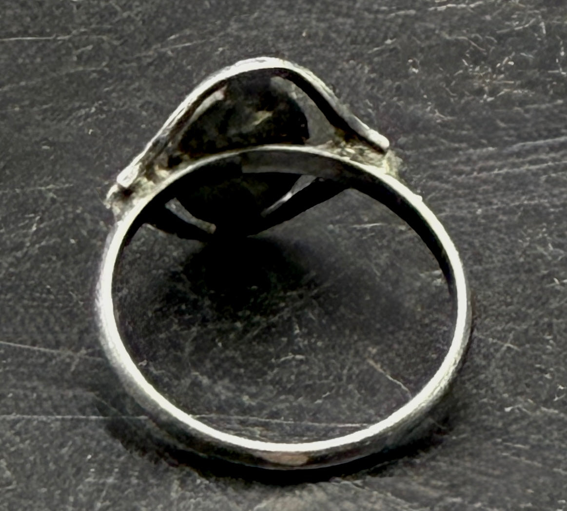 Vintage Sterling Silver Virgin Mary Ring - Size 6