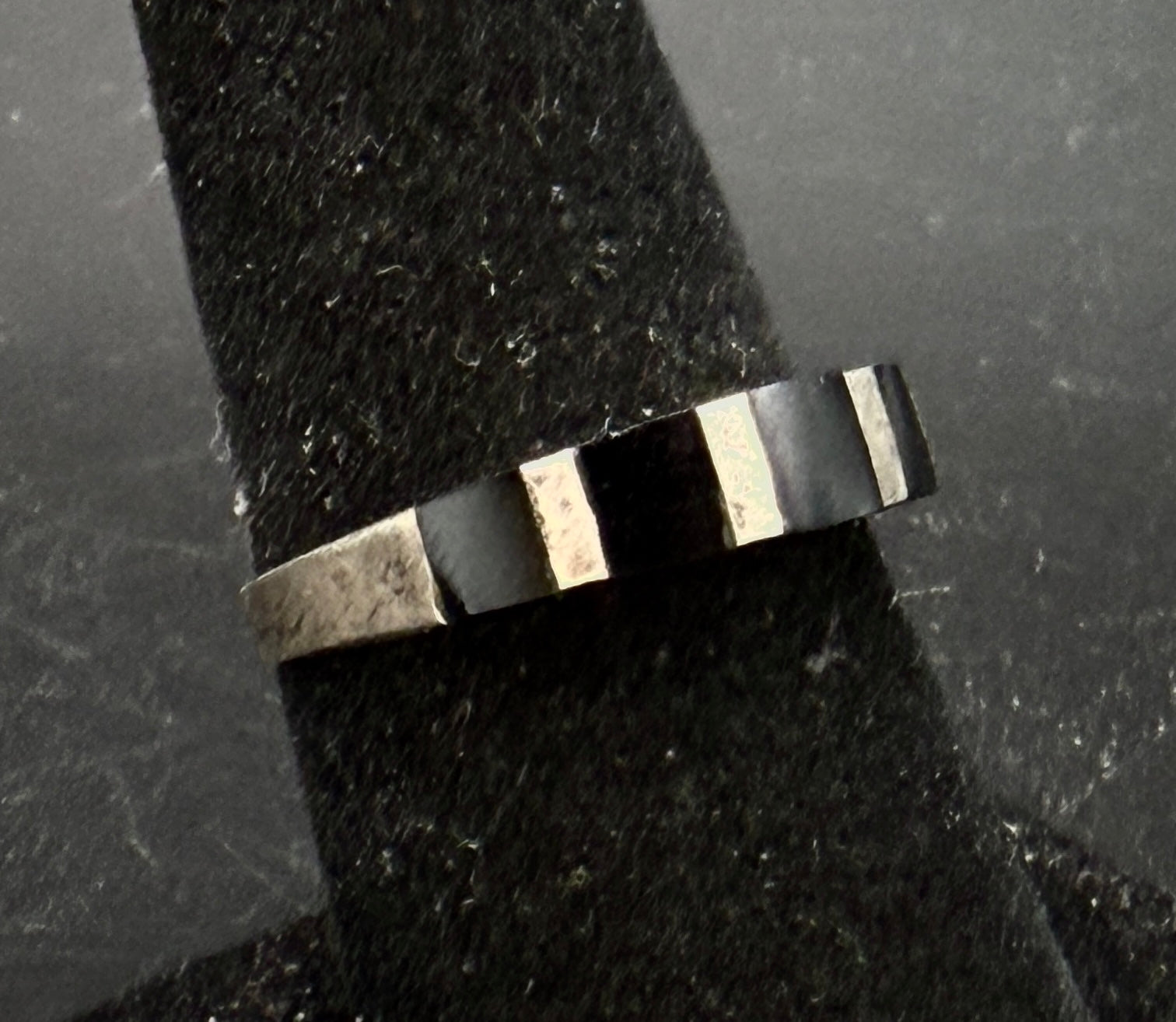Vintage Handmade Inlaid Black Onyx Sterling Silver Band - Size 7.25
