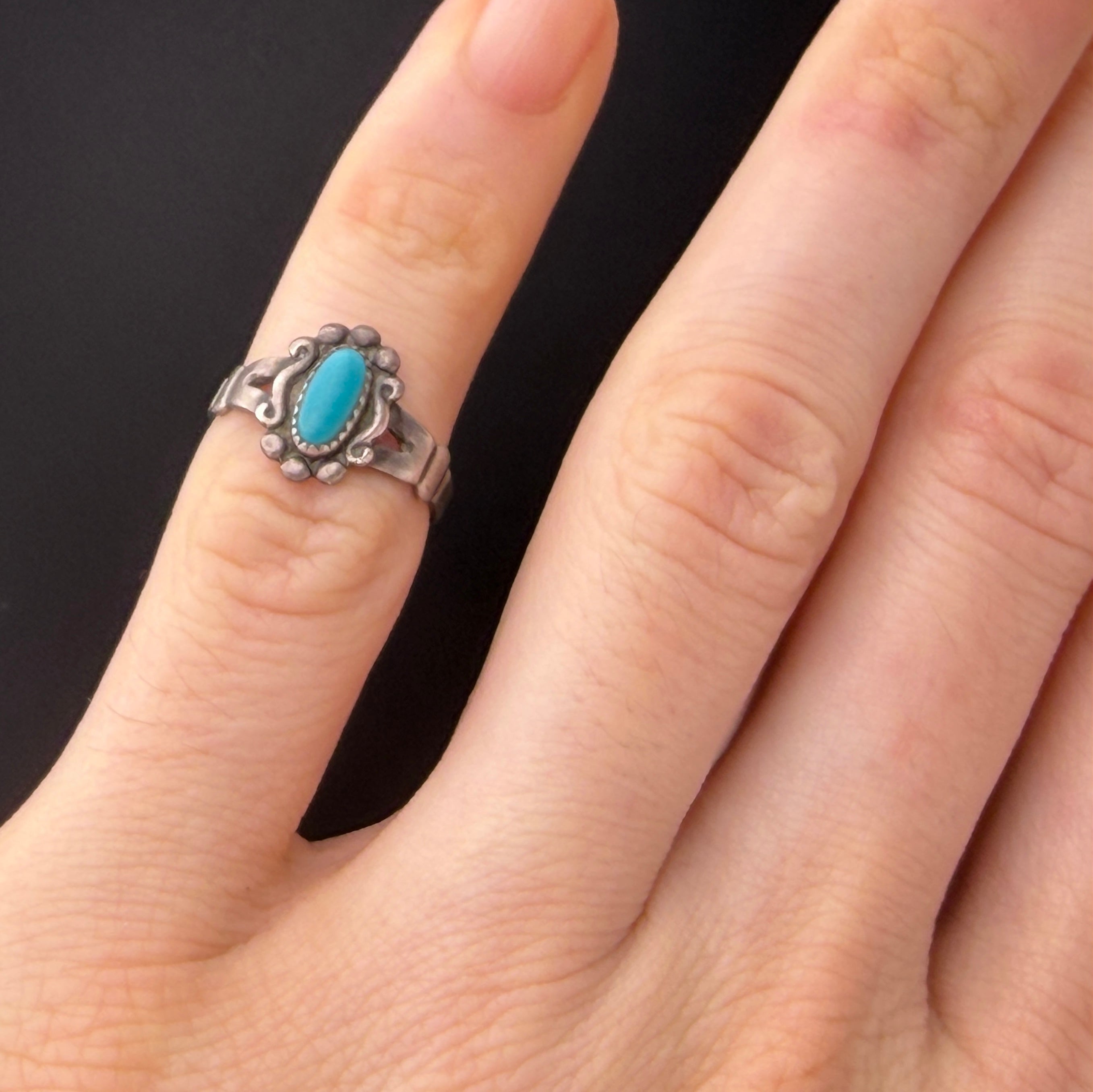 Vintage Southwestern Style Turquoise Sterling Silver Ring - Size 5