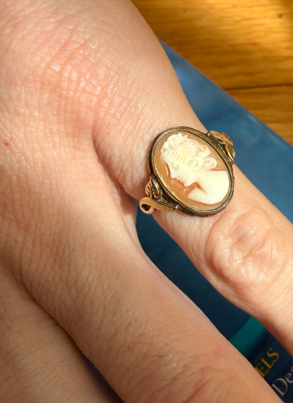 Clark & Coombs - Vintage 10k Gold Filled Cameo Ring - Size 5.25