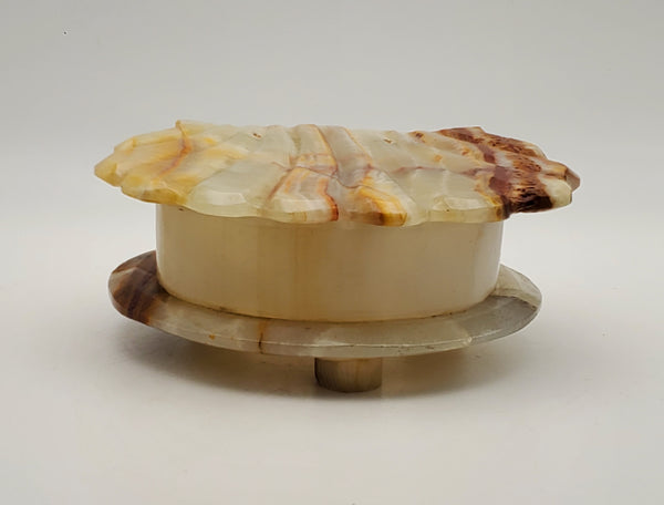 Vintage Scallop Shell Carved Banded Calcite Hinged Trinket Box