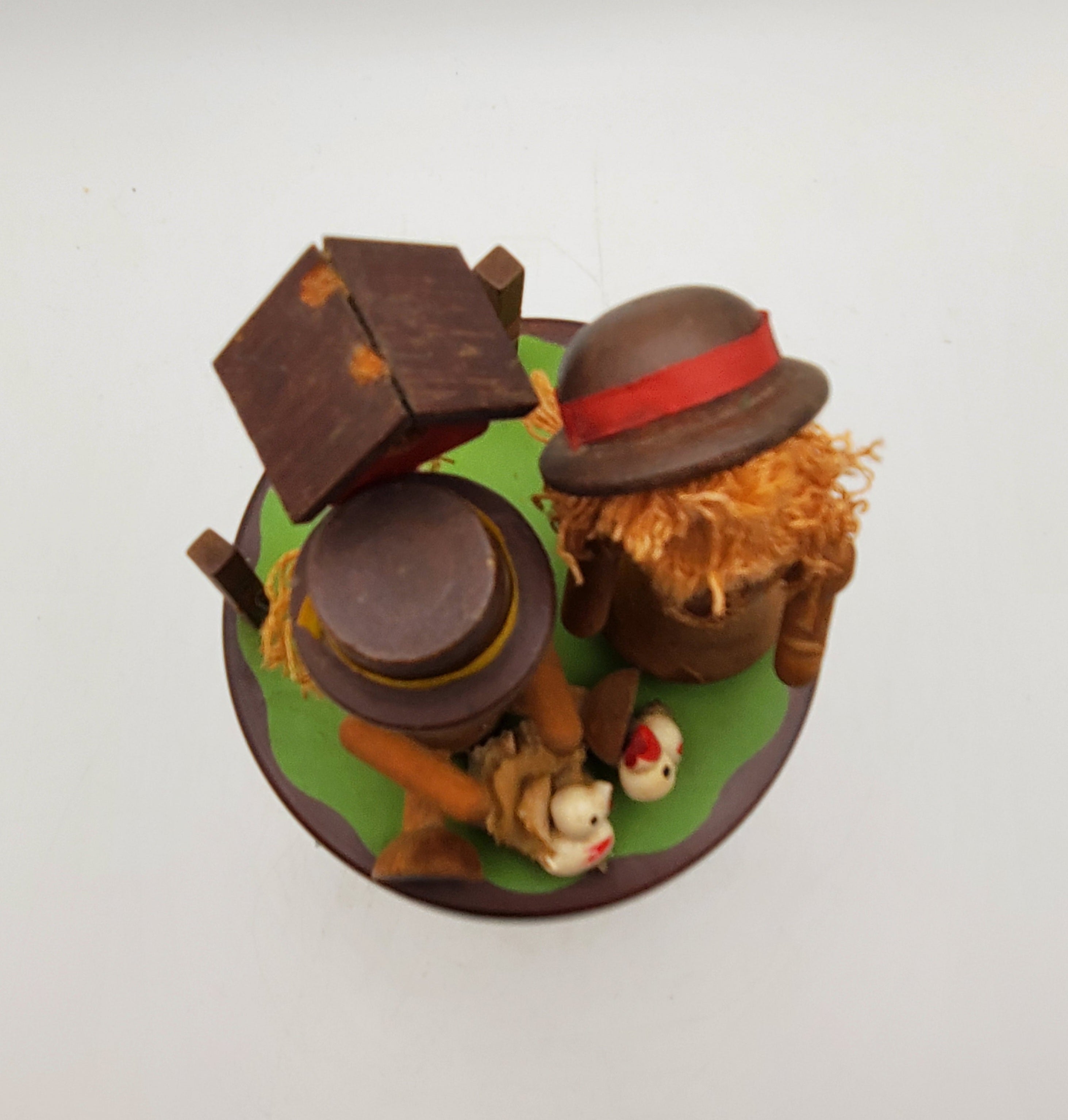 Hummelwerk - Dan's Kids Vintage Wooden Rotating Wind-Up Music Box