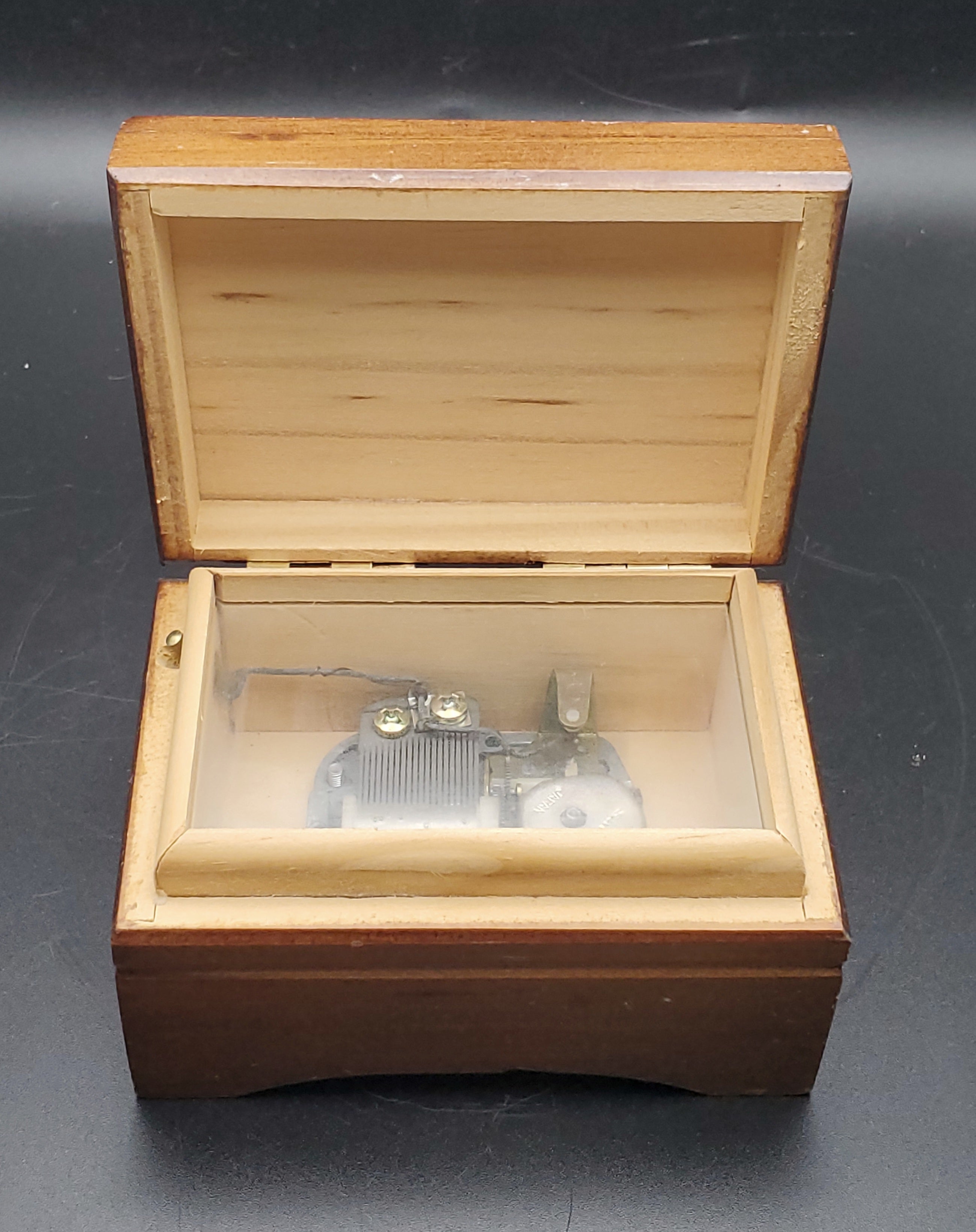 Sankyo - Nutcracker's 'Waltz of the Flowers' Wood Music Box with Renoir Image
