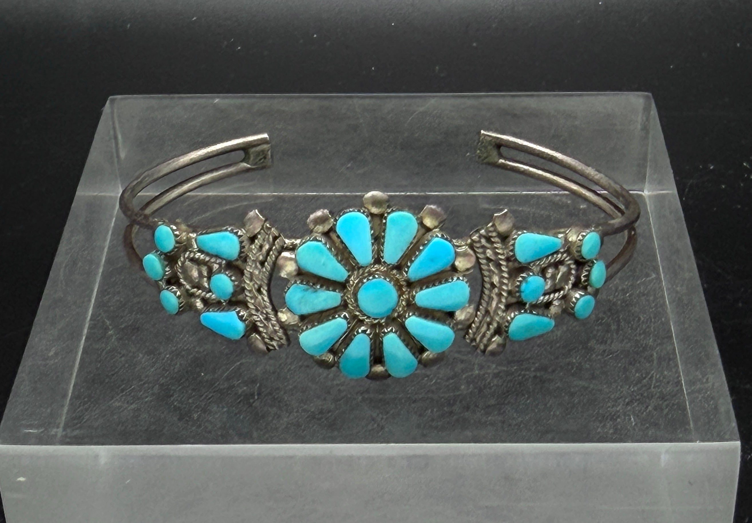 Vintage Handmade Zuni Floral Petit Point Turquoise Sterling Silver Cuff Bracelet