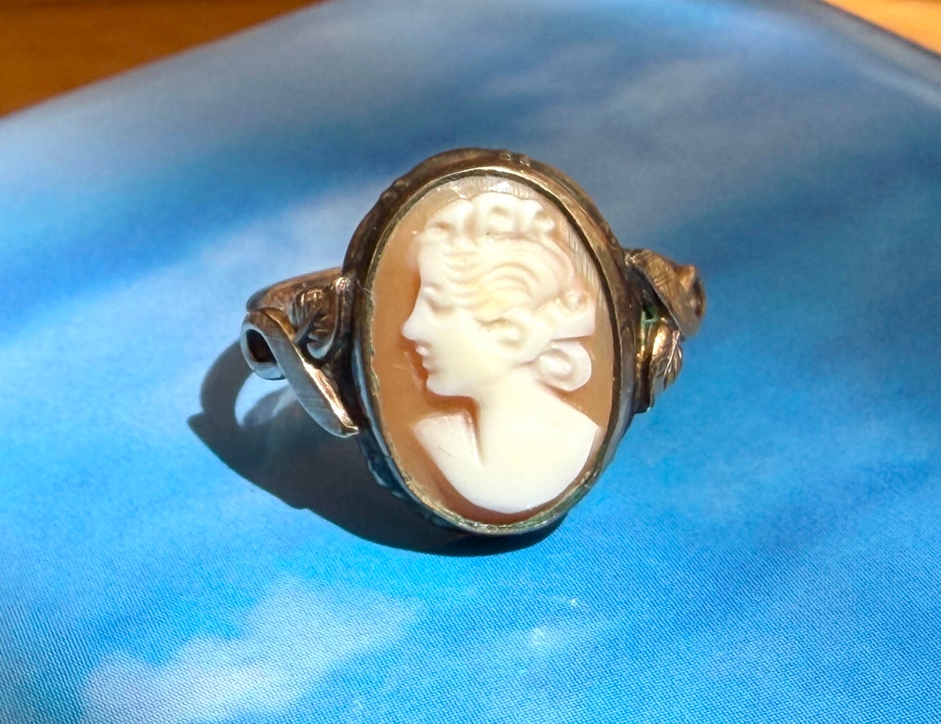 Clark & Coombs - Vintage 10k Gold Filled Cameo Ring - Size 5.25