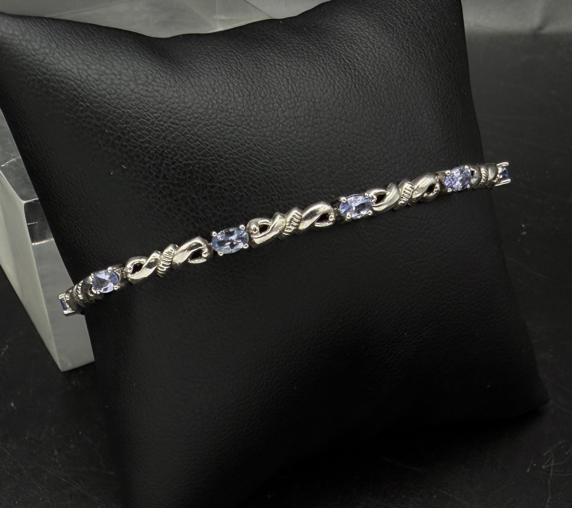 Vintage Tanzanite Sterling Silver Link Bracelet - 7.5"