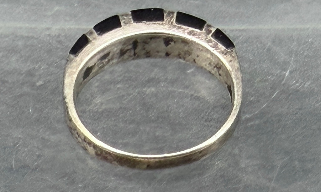 Vintage Handmade Inlaid Black Onyx Sterling Silver Band - Size 7.25