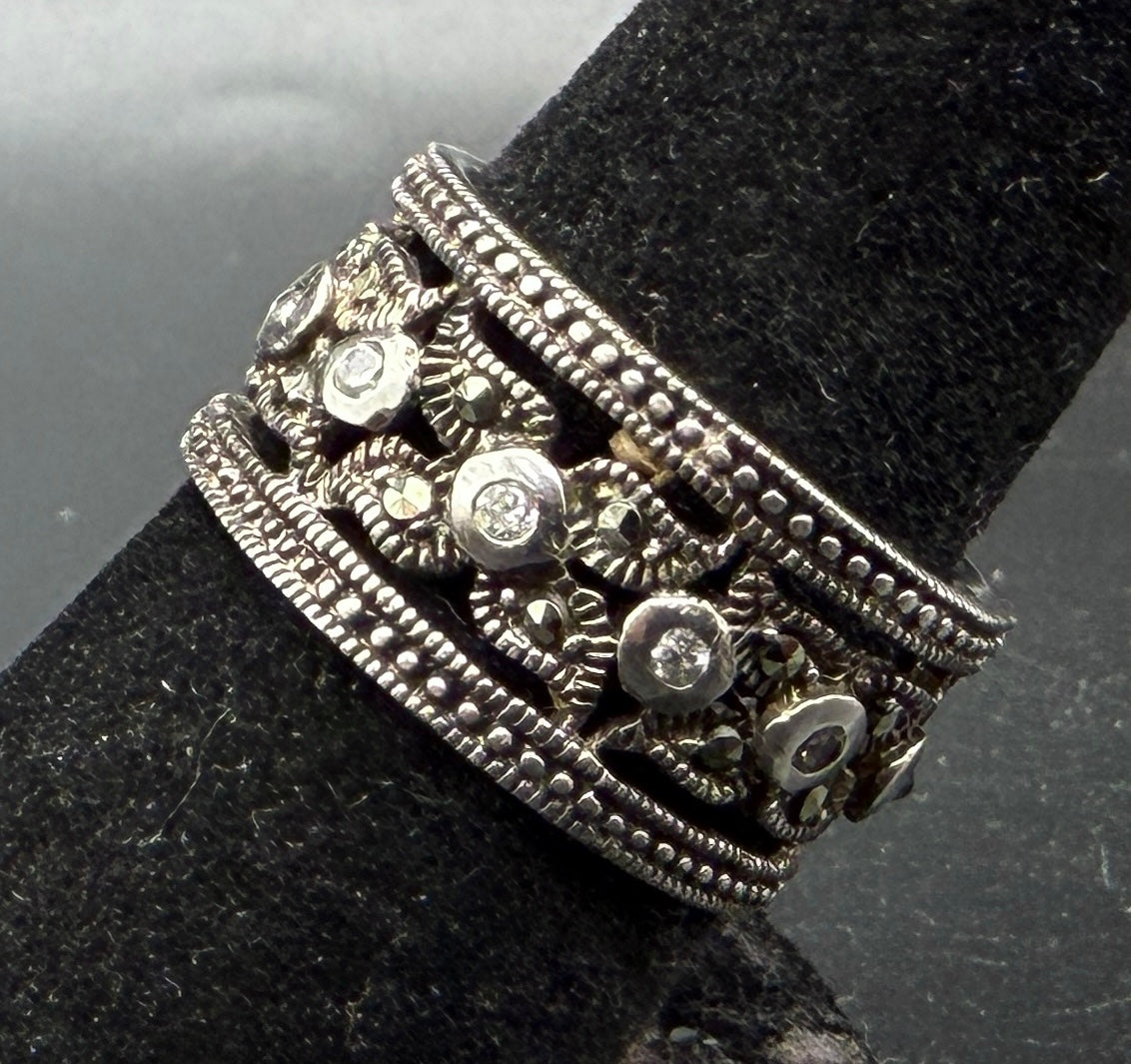 Vintage Sterling Silver with Marcasite and Crystal Glass Wide Band Ring - Size 8