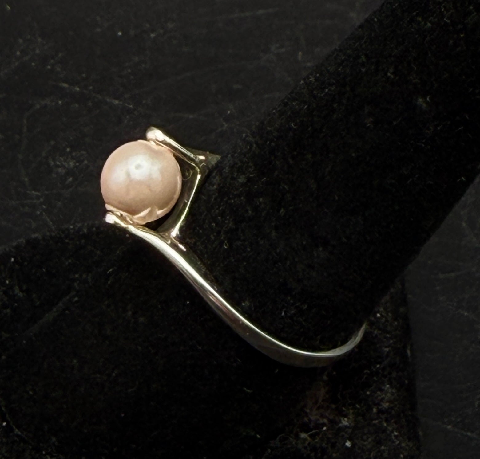 Vintage Sterling Silver Pink Faux Pearl Ring - Size 8.25