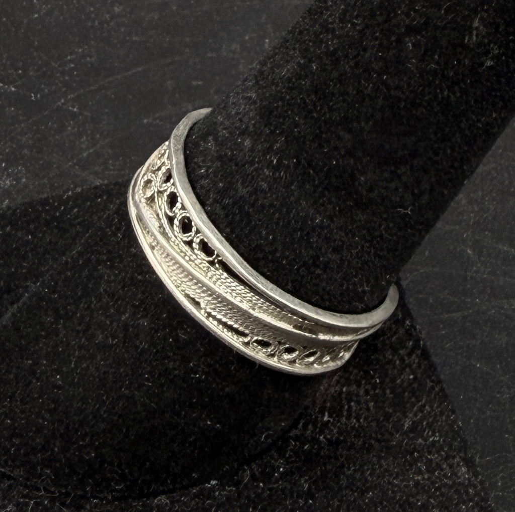 Vintage Handmade Sterling Silver Filigree Band - Size 9