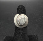 Vintage Mexican Artisan Heavy Sterling Silver Ring - Size 4.25