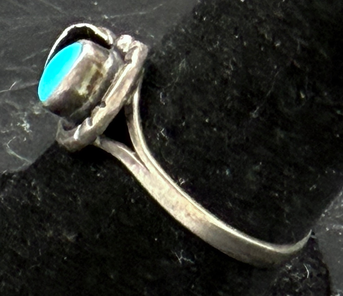 Vintage Handmade Turquoise Sterling Silver Ring - Size 8