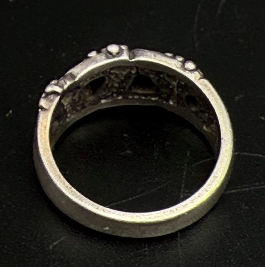 Wheeler Mfg - Vintage Black Hills Gold Style Sterling Silver Band - Size 7
