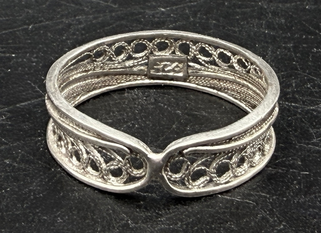 Vintage Handmade Sterling Silver Filigree Band - Size 9