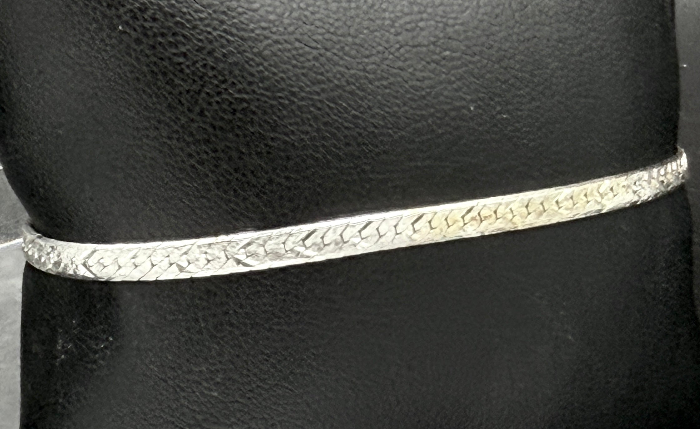 Vintage Italian Sterling Silver Herringbone Link Bracelet - 7"