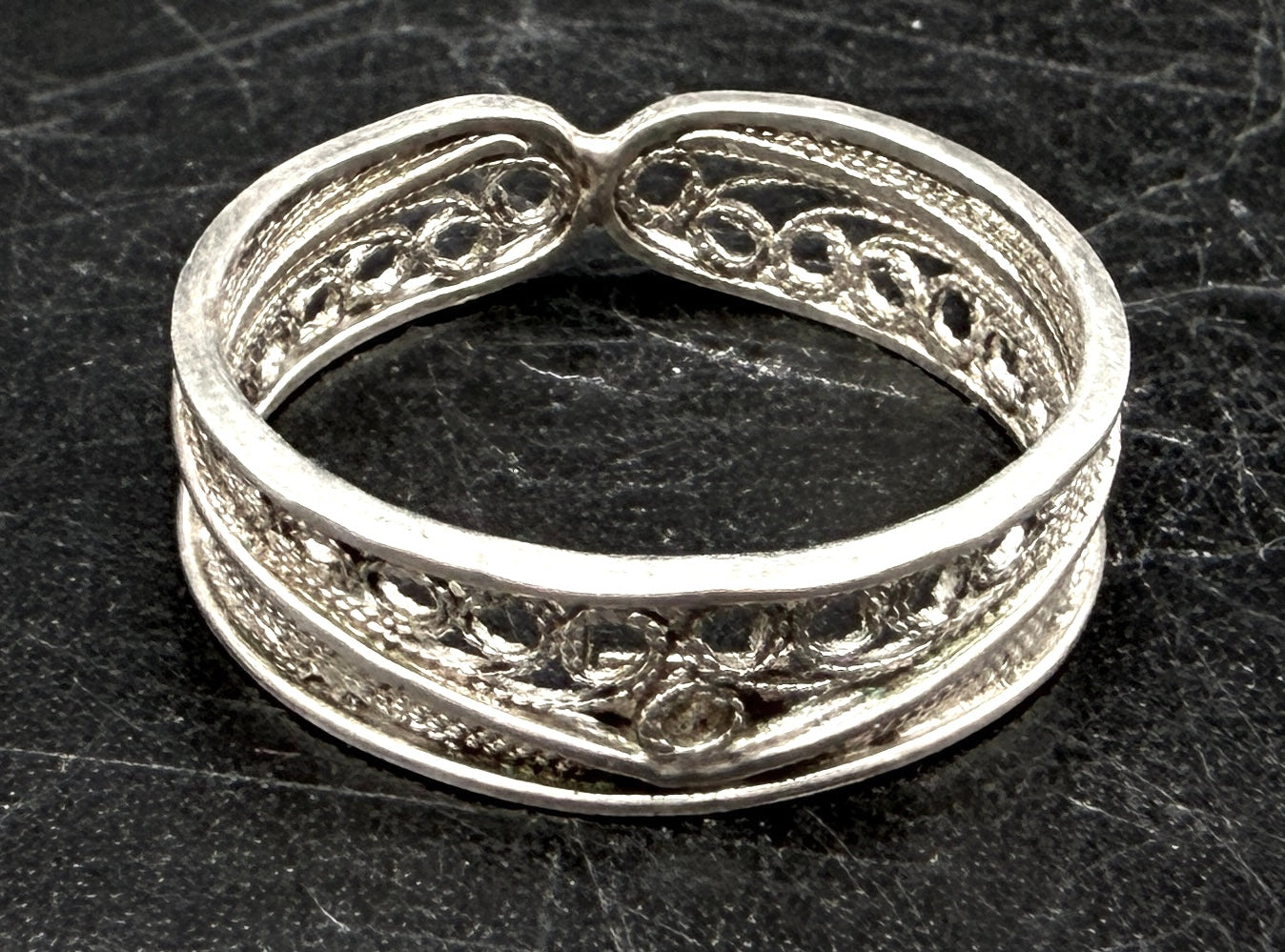 Vintage Handmade Sterling Silver Filigree Band - Size 9