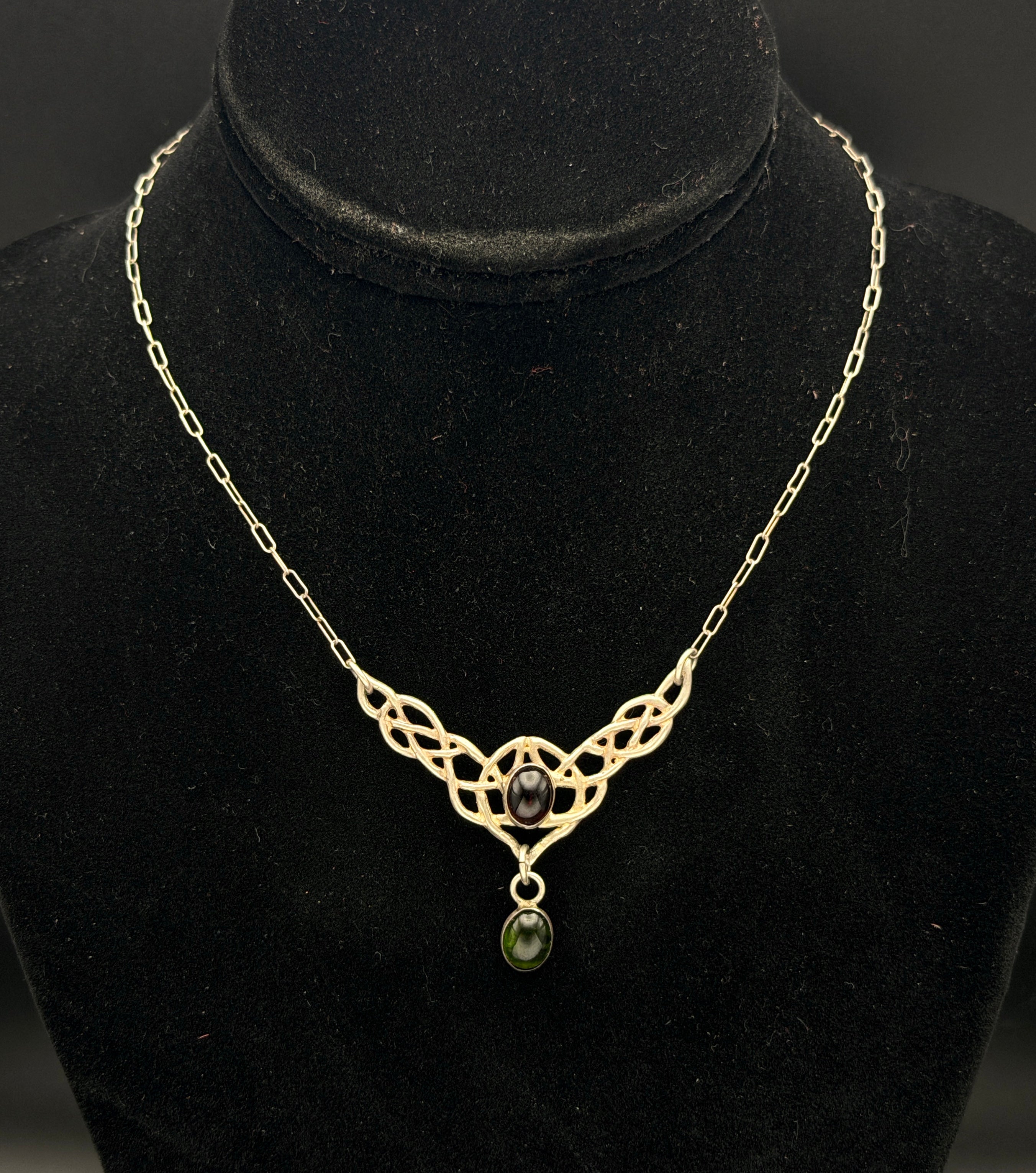 Vintage Garnet and Peridot Celtic Knot Pendant Sterling Silver Chain Necklace - 15.5"