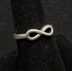 Vintage Sterling Silver Infinity Symbol Friends Band - Size 6.75