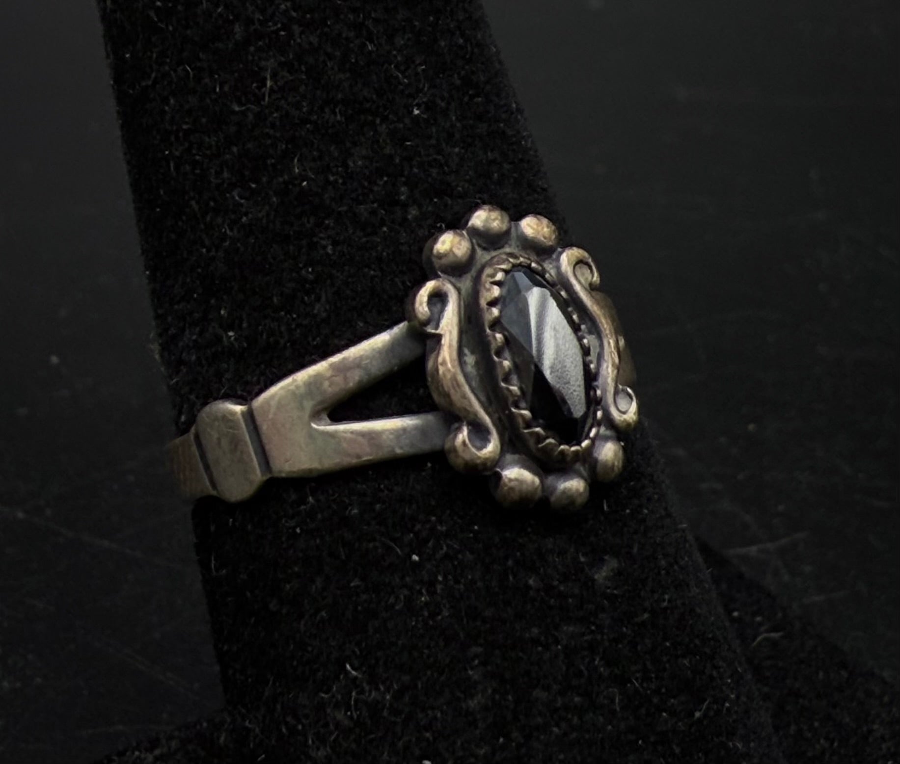 Wheeler Mfg - Vintage Sterling Silver and Hematite Ring - Size 7
