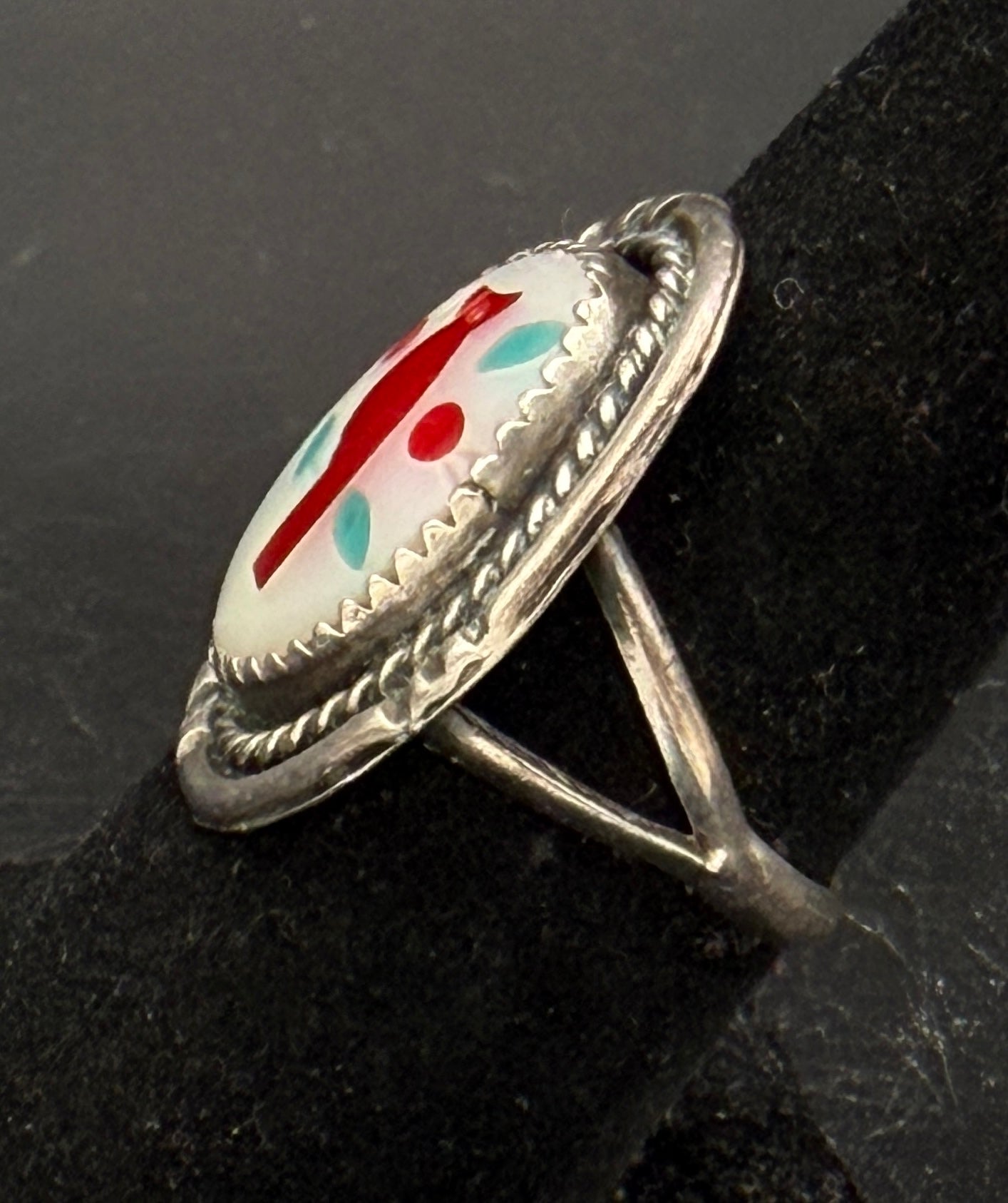Vintage Handmade Inlaid Mother of Pearl Cardinal Sterling Silver Ring - Size 7.5