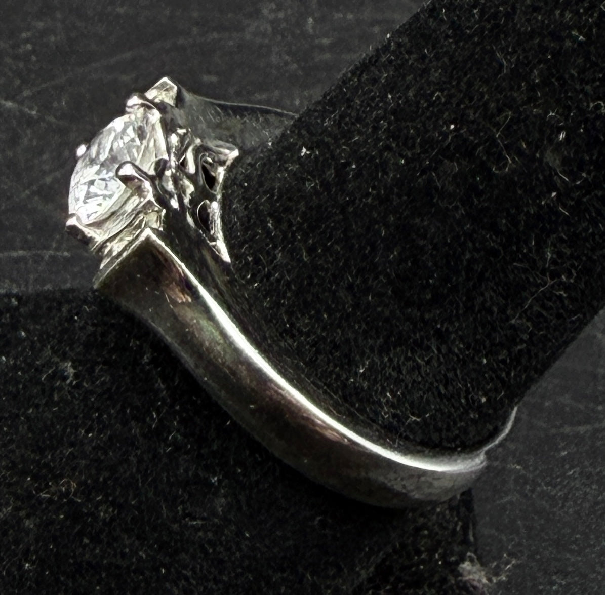 Vintage Sterling Silver Cubic Zirconia Ring - Size 6.25