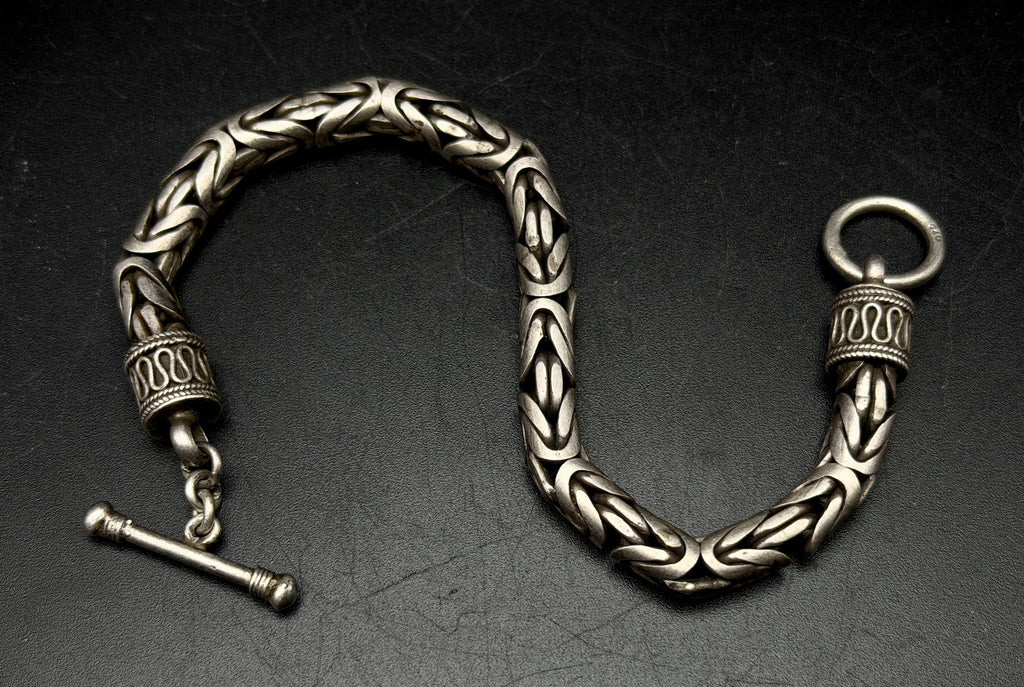 Vintage Handmade HEAVY Sterling Silver Byazantine Link Bracelet - 9"